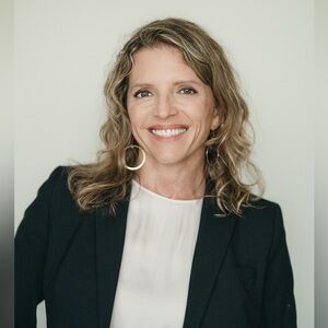 Meet your Posher, Cindy